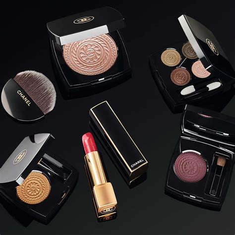 Chanel Les Ornements de Chanel Holiday 2019 